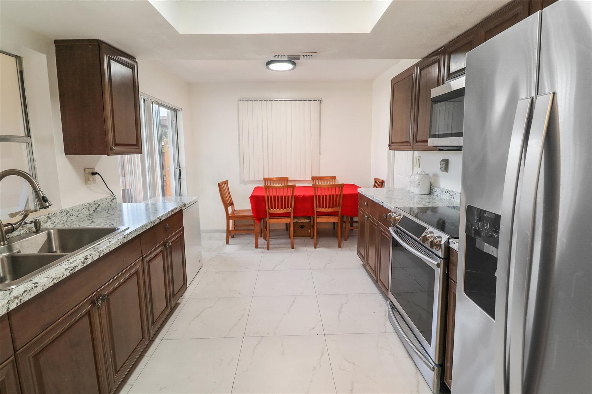 6715 NW 12th Street, Margate, FL 33063 — photo 6 of 12