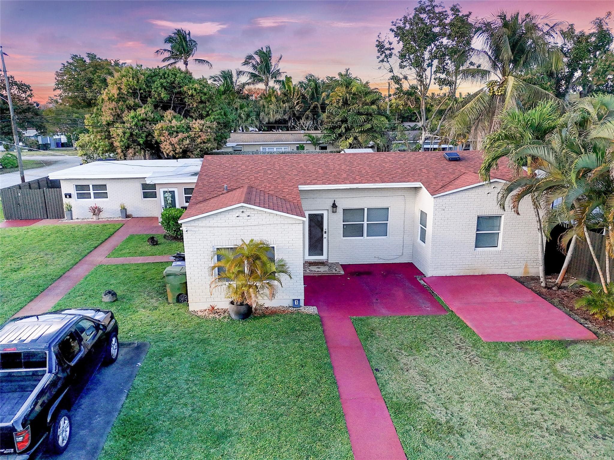 707 NE 15th Street, Fort Lauderdale, FL 33304 — photo 1 of 32