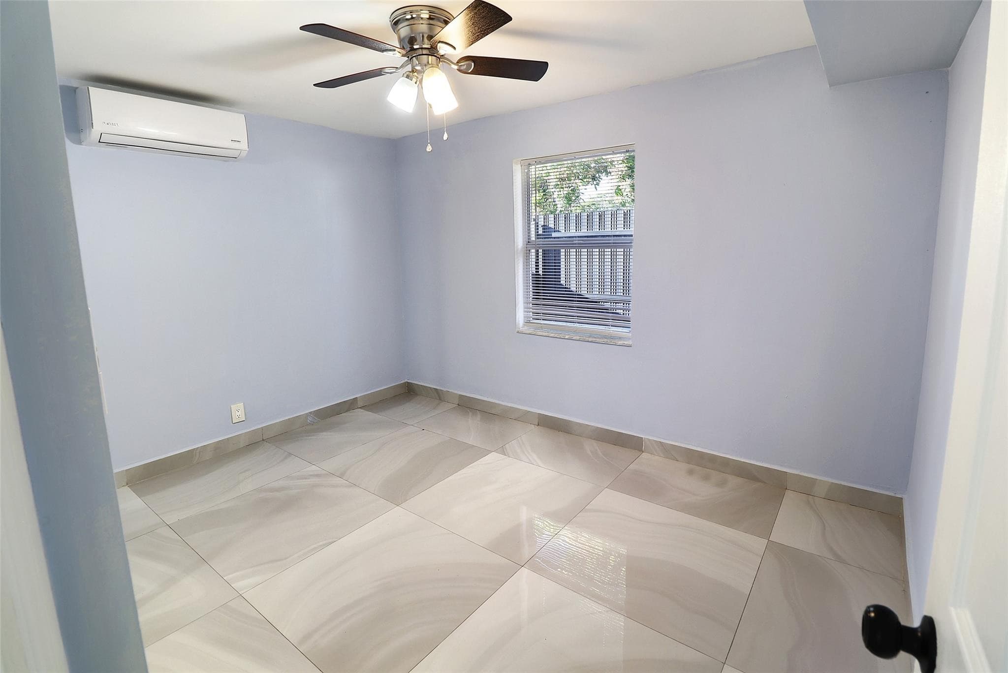 707 NE 15th Street, Fort Lauderdale, FL 33304 — photo 20 of 32