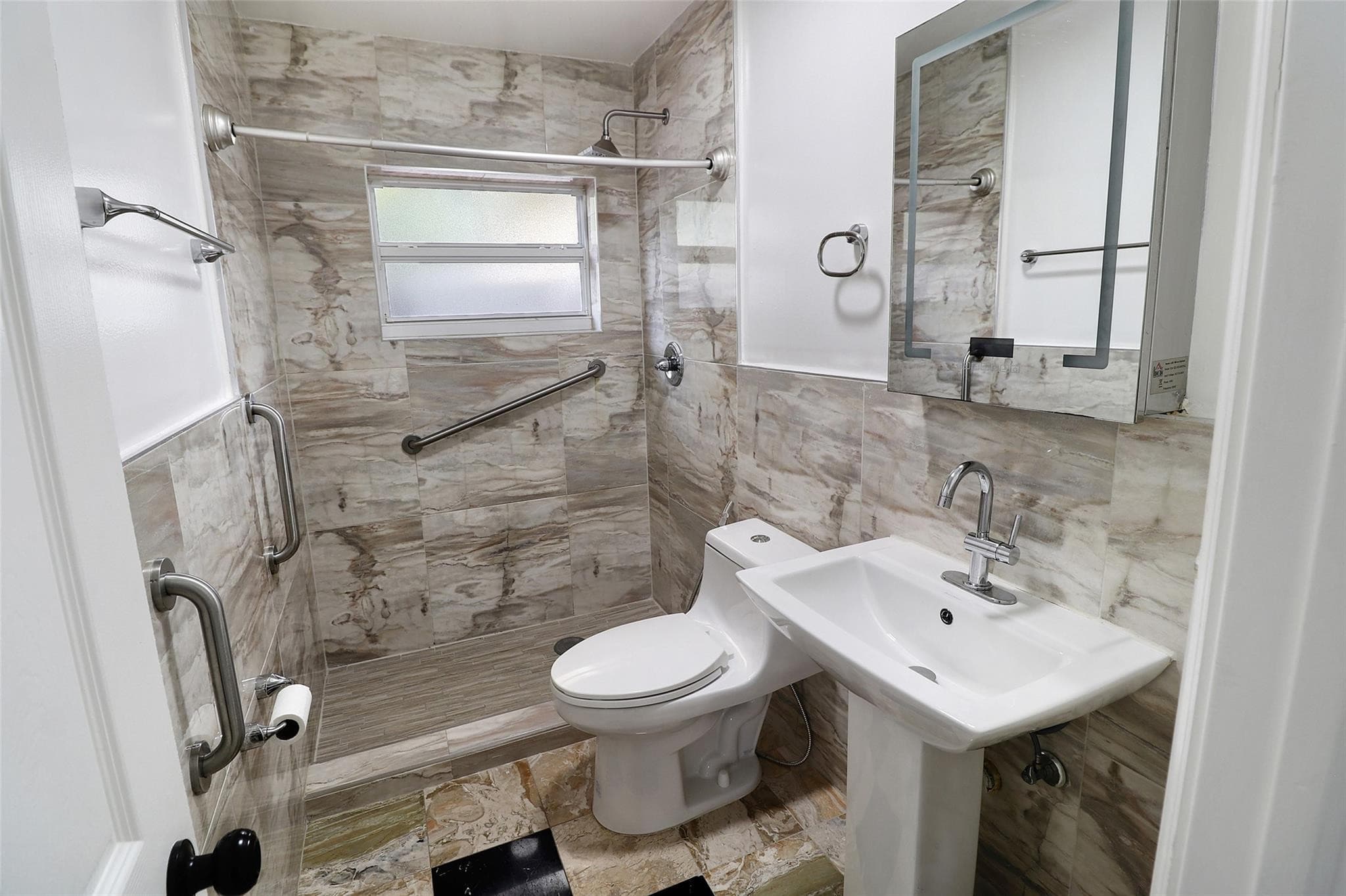 707 NE 15th Street, Fort Lauderdale, FL 33304 — photo 22 of 32