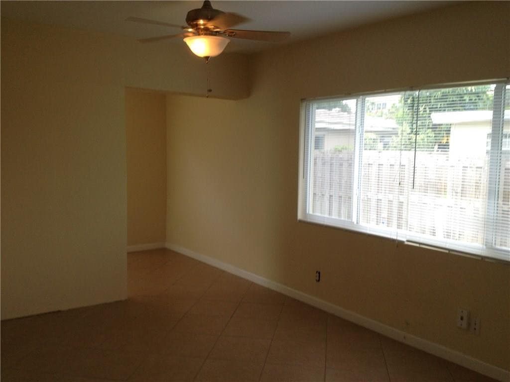 837 NE 17th Avenue, Fort Lauderdale, FL 33304 — photo 9 of 11