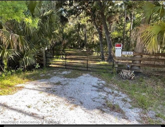 1040 Cracker Hammock, Sebring, FL 33875 — photo 1 of 12