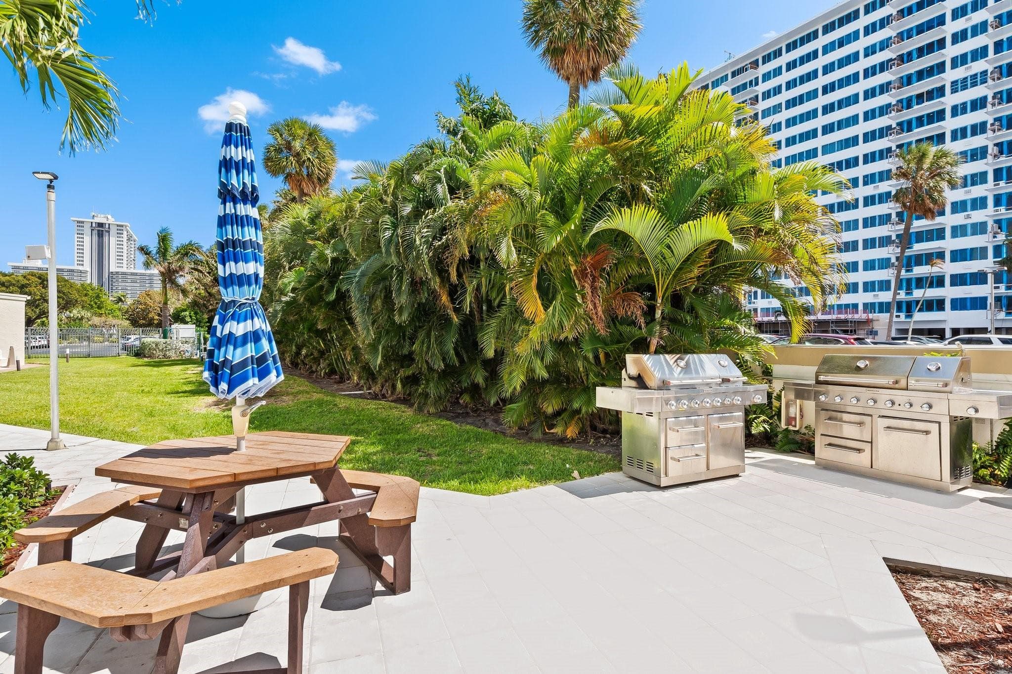 3200 NE 36th Street 612, Fort Lauderdale, FL 33308 — photo 25 of 28