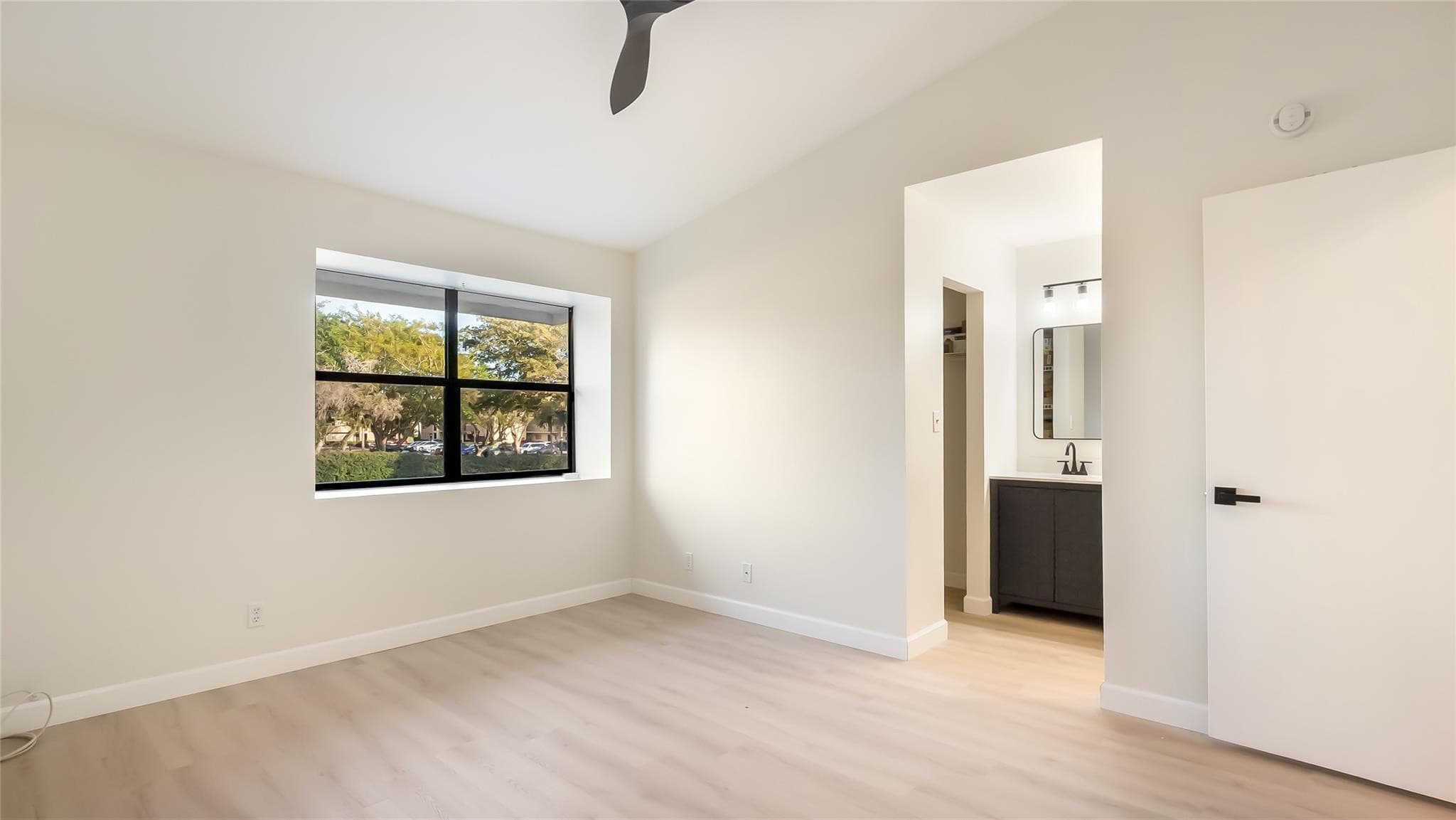 4979 NW 82nd Avenue 705, Fort Lauderdale, FL 33351 — photo 3 of 56