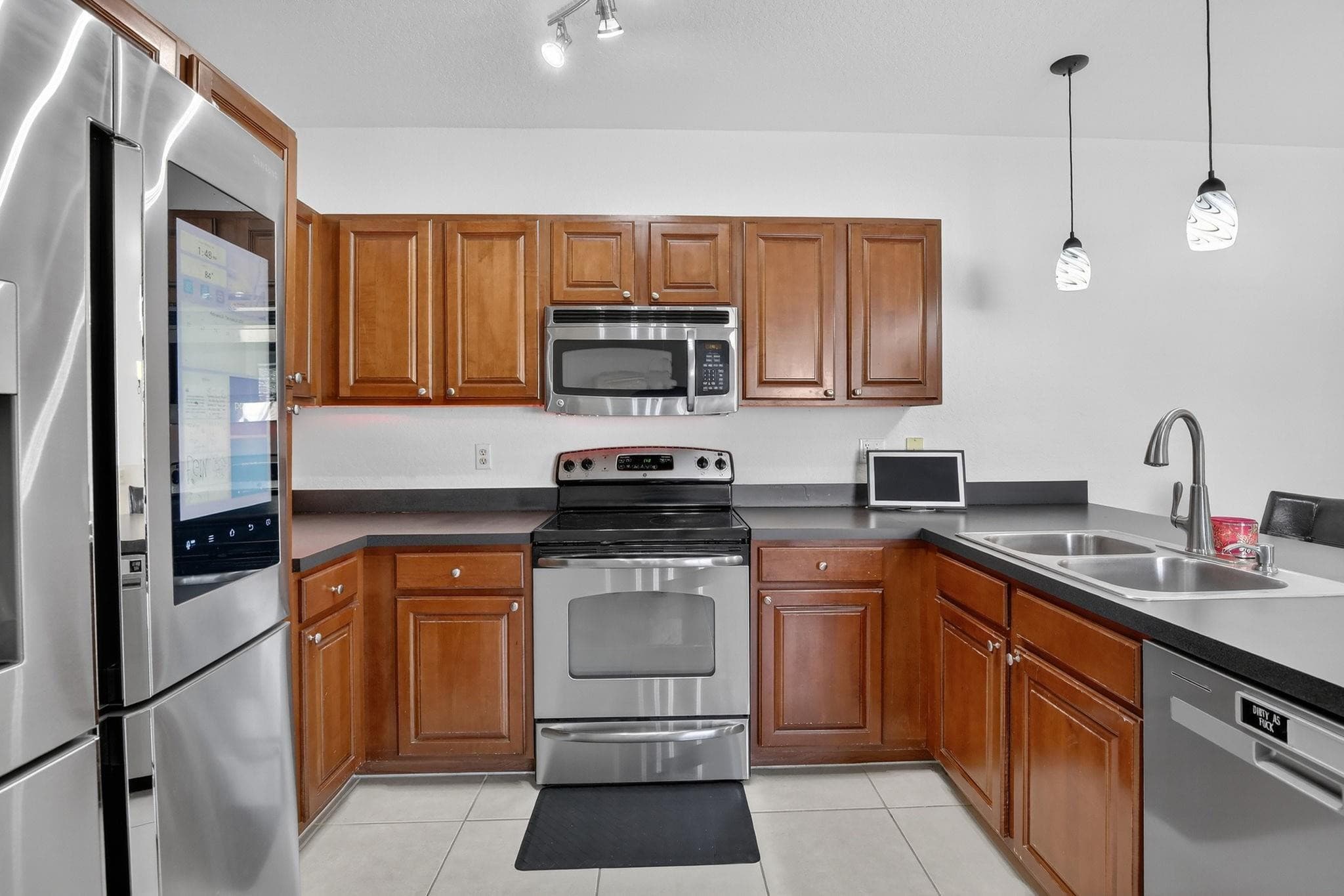 7400 Palomino Drive 524, Hollywood, FL 33024 — photo 3 of 36