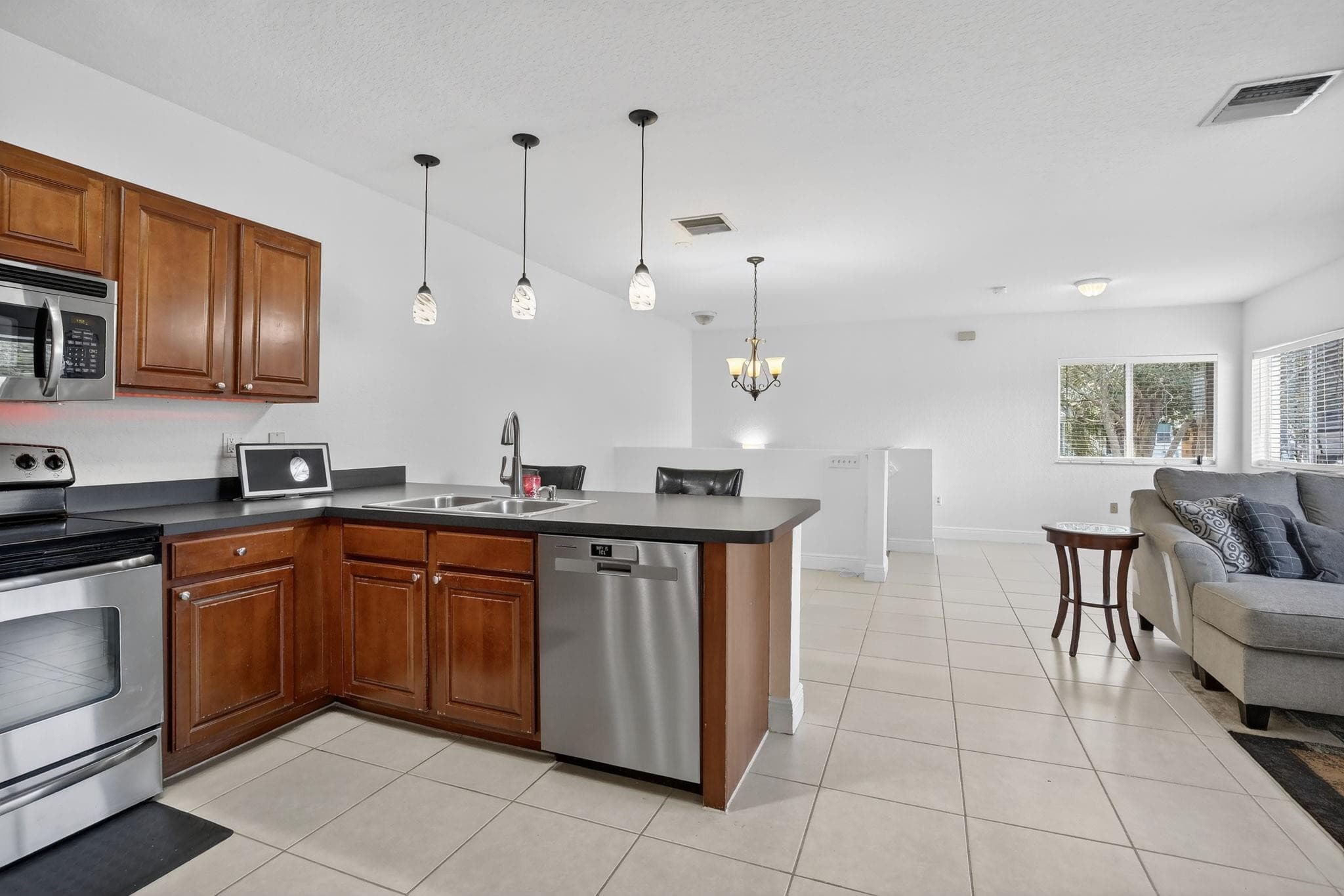 7400 Palomino Drive 524, Hollywood, FL 33024 — photo 17 of 36