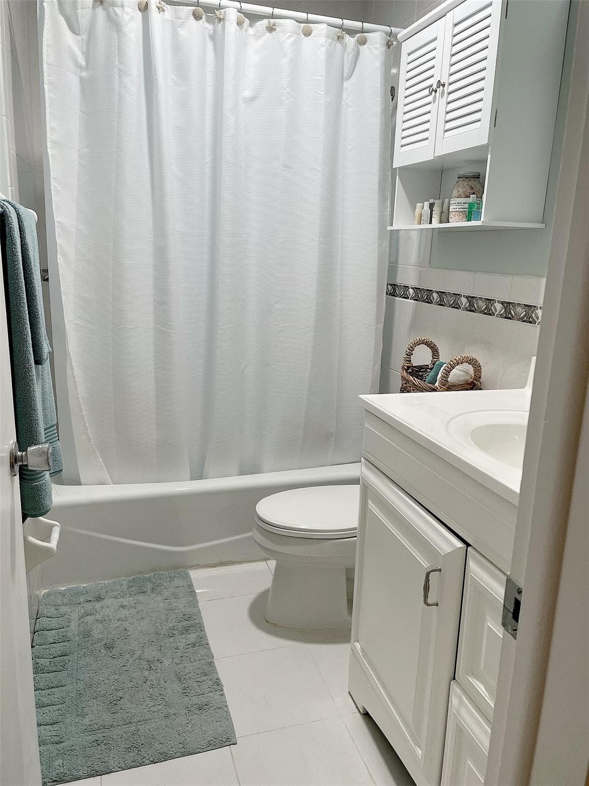 1641 NE 55th Street, Fort Lauderdale, FL 33334 — photo 11 of 32