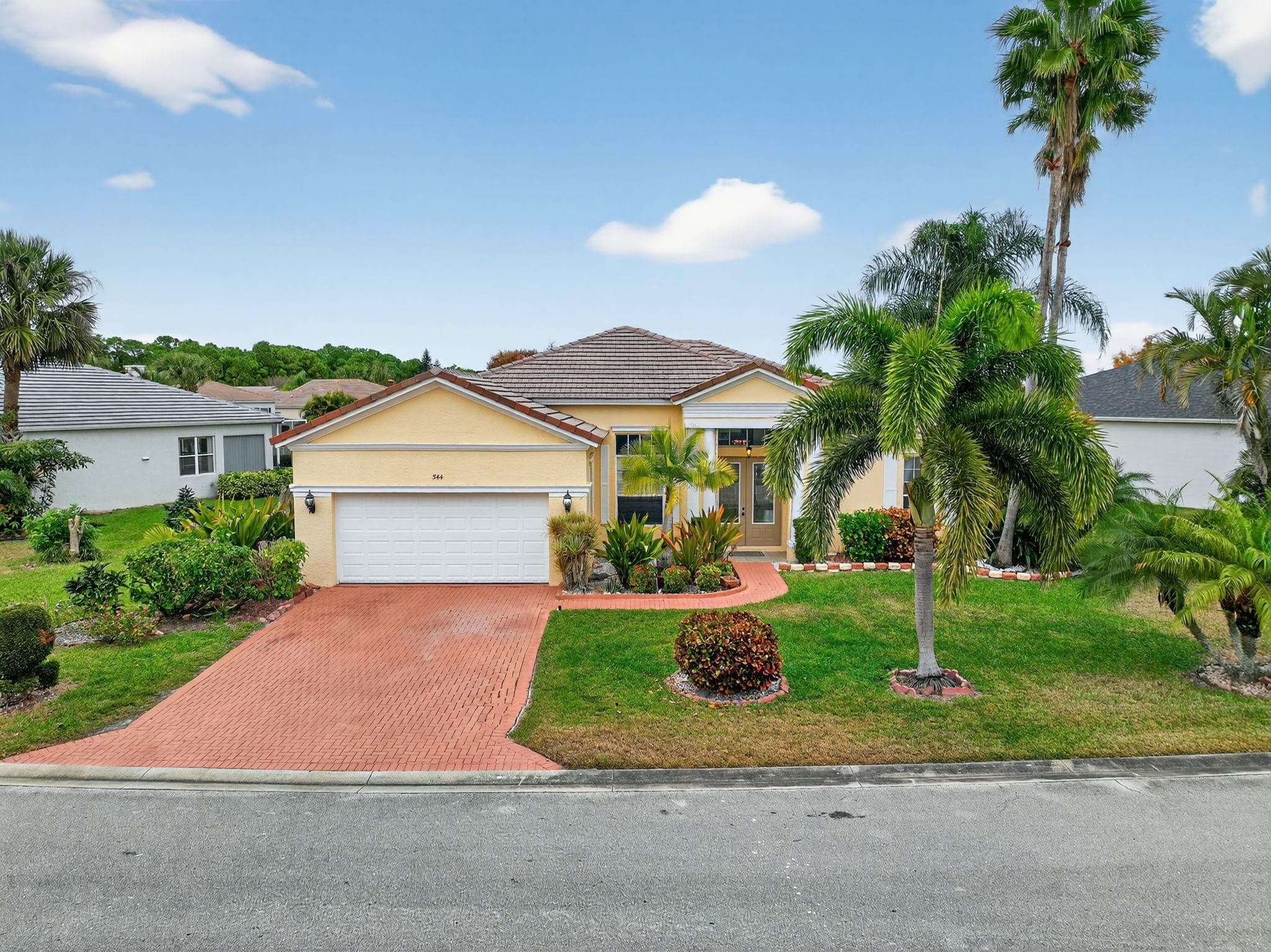 544 SW Lake Manatee Way, Port St. Lucie, FL 34986 — photo 2 of 40