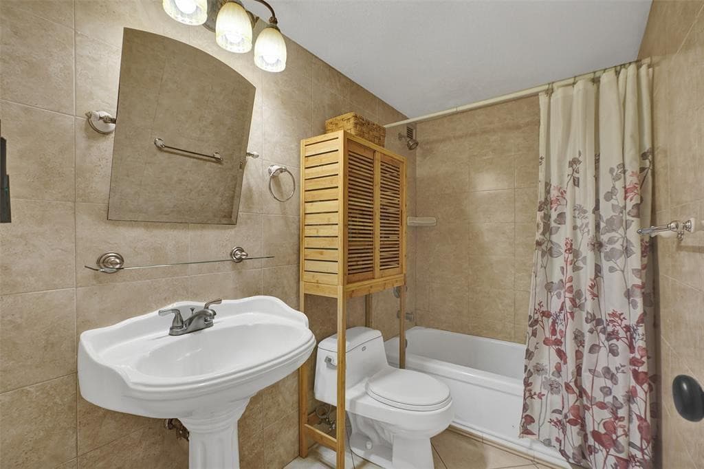 1865 79th St Causeway 16b, North Bay Village, FL 33141 — photo 16 of 27