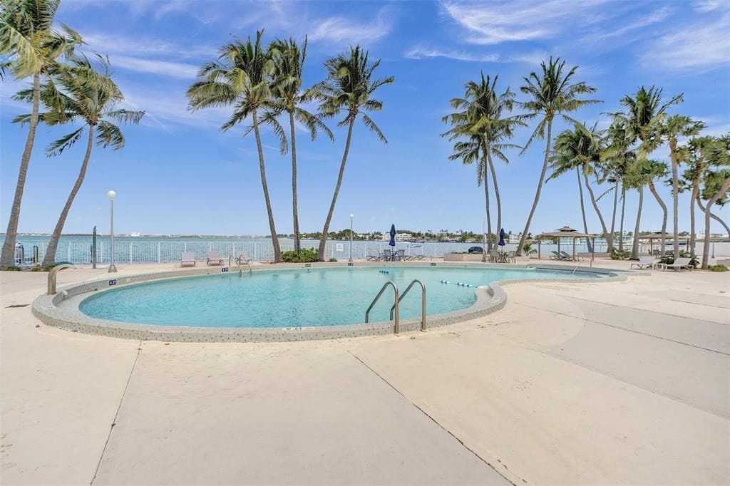 1865 79th St Causeway 16b, North Bay Village, FL 33141 — photo 22 of 27