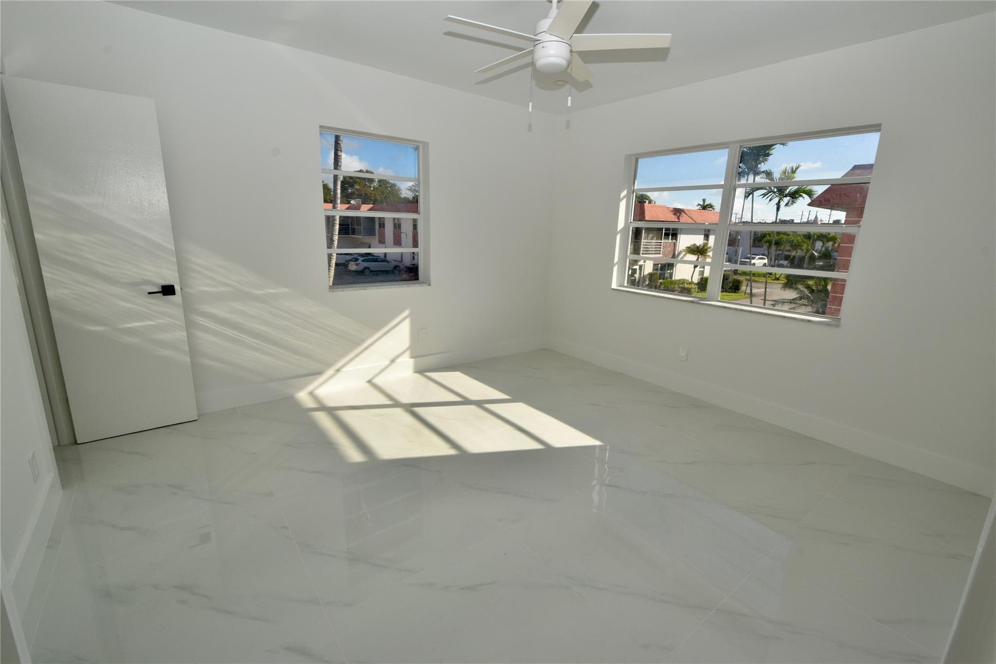 3550 NW 8th Avenue 810, Pompano Beach, FL 33064 — photo 6 of 9