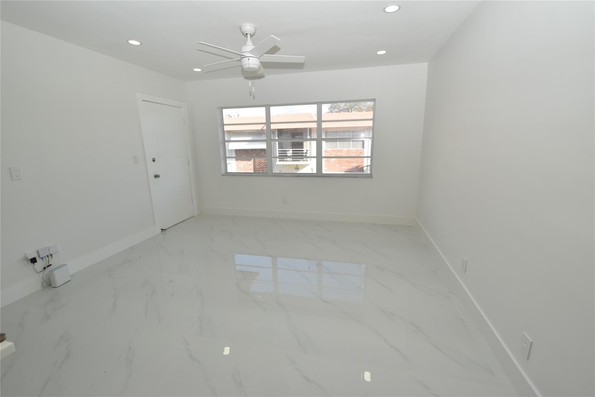 3550 NW 8th Avenue 810, Pompano Beach, FL 33064 — photo 7 of 9