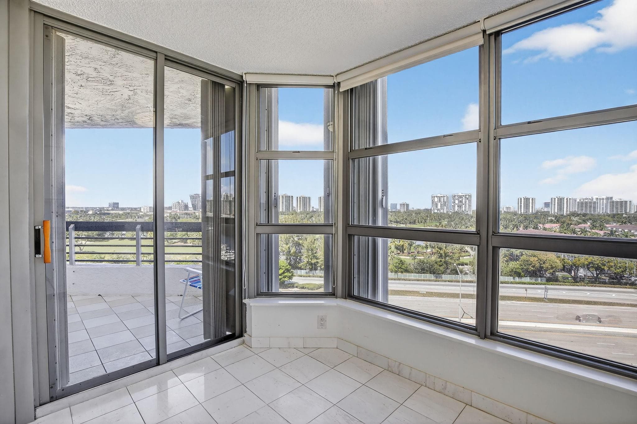 3400 NE 192nd Street 1008, Miami, FL 33180 — photo 10 of 48