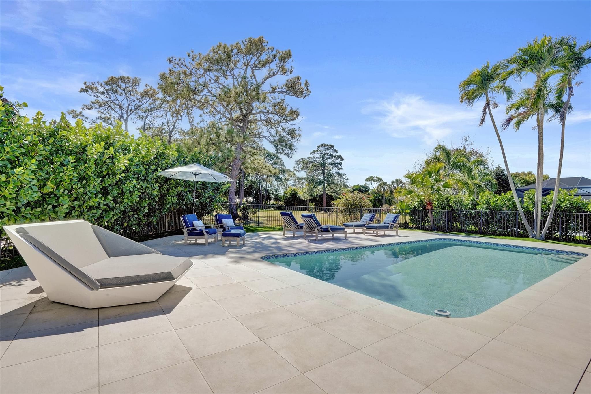 614 Lakewoode Circle W, Delray Beach, FL 33445 — photo 36 of 49