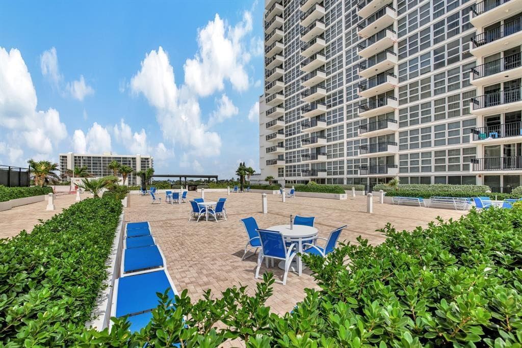 525 N Ocean Boulevard 522, Pompano Beach, FL 33062 — photo 29 of 43