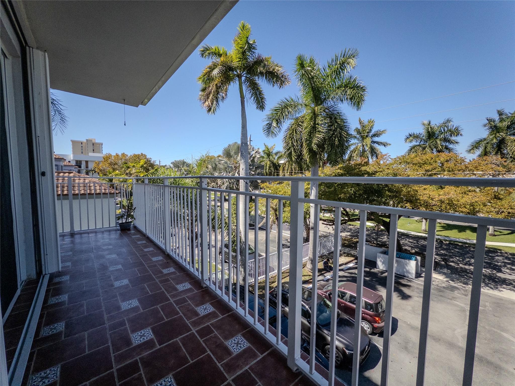 2430 NE 135th Street 302, North Miami, FL 33181 — photo 13 of 23