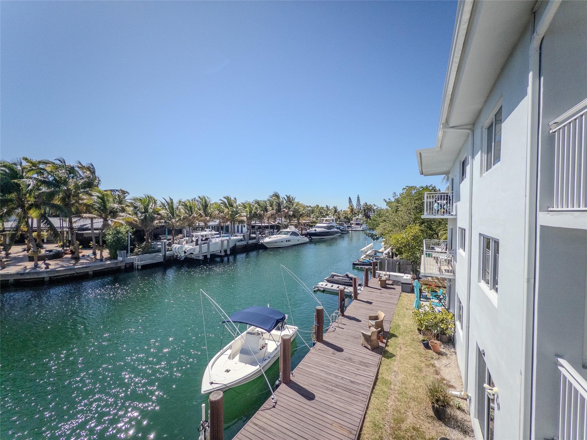 2430 NE 135th Street 302, North Miami, FL 33181 — photo 20 of 23