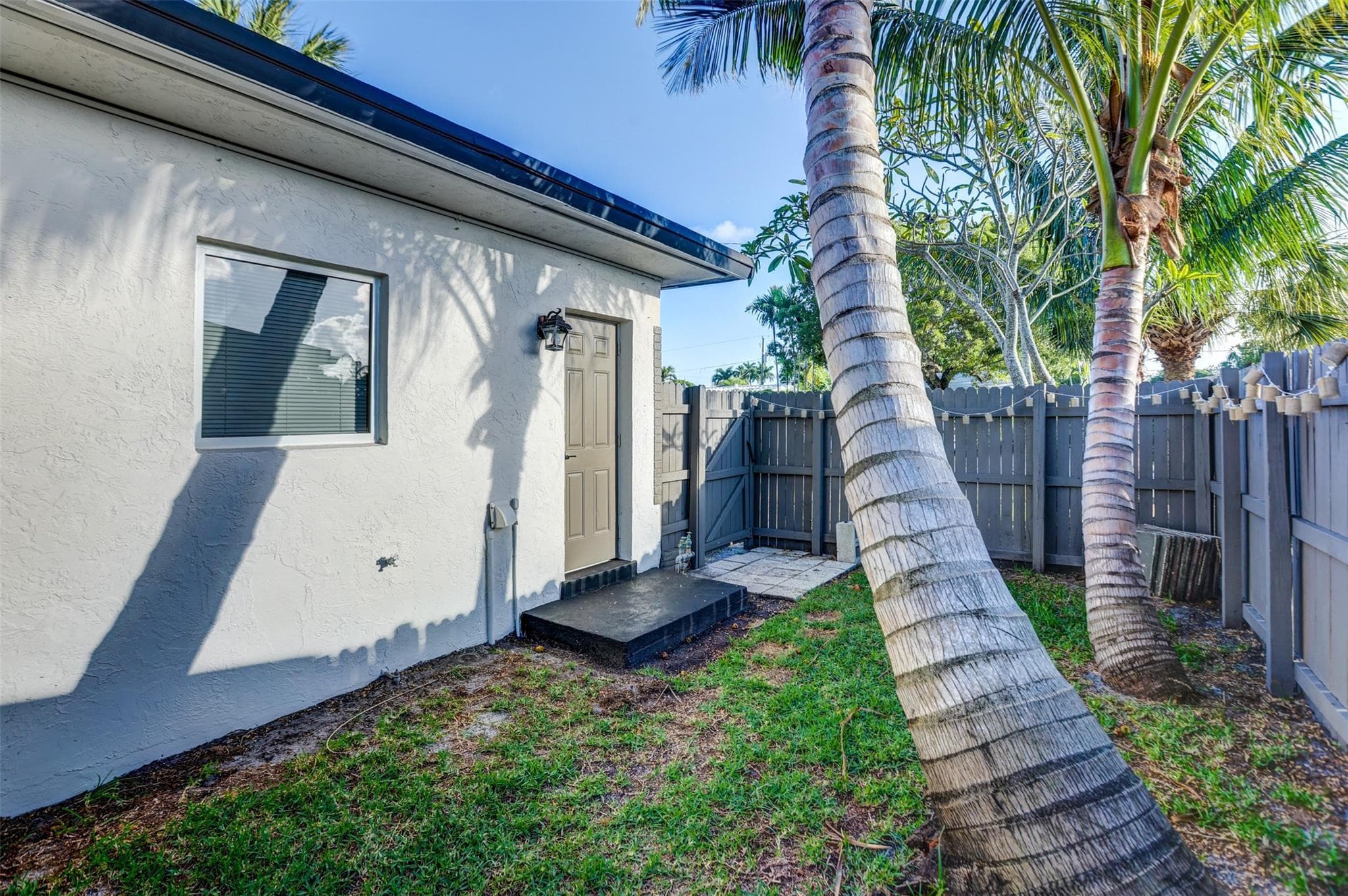 1005 NE 17th Court, Fort Lauderdale, FL 33305 — photo 19 of 26