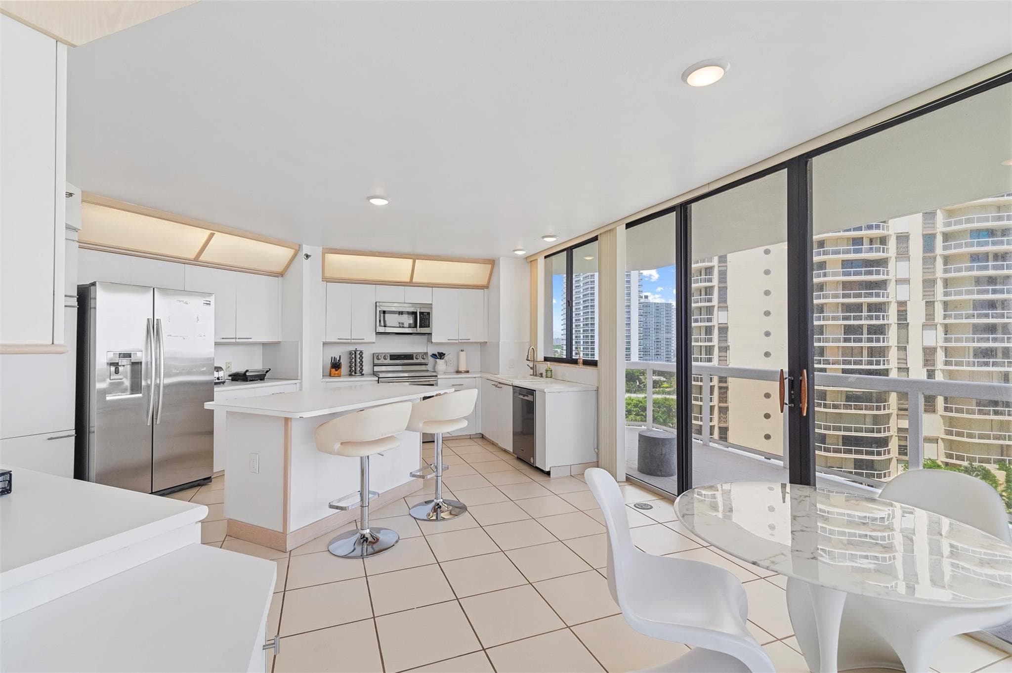 20185 E Country Club Drive 901, Aventura, FL 33180 — photo 21 of 70