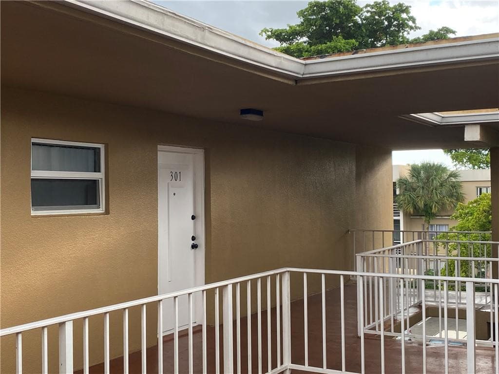 4235 N University Drive 301, Sunrise, FL 33351 — photo 40 of 55