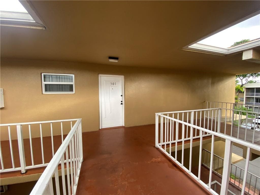 4235 N University Drive 301, Sunrise, FL 33351 — photo 41 of 55