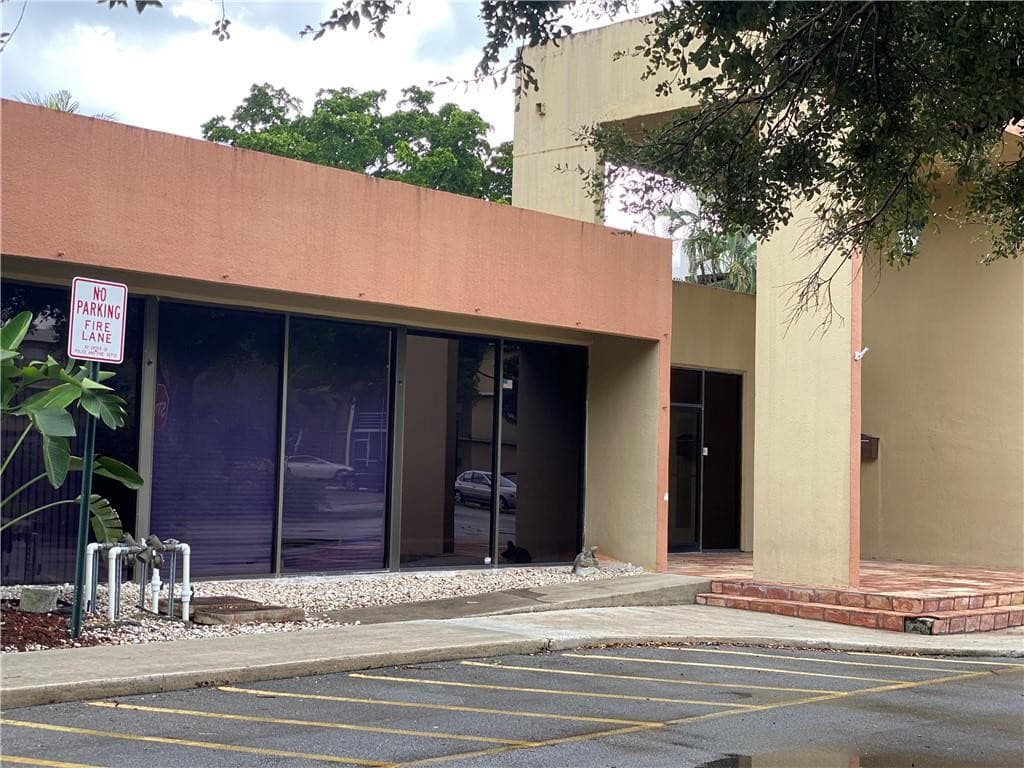 4235 N University Drive 301, Sunrise, FL 33351 — photo 44 of 55