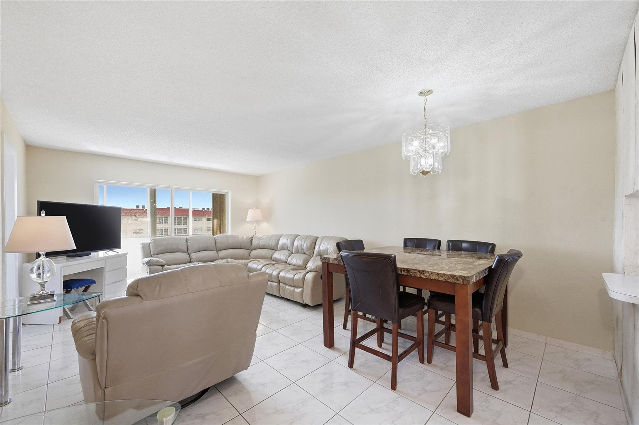 8040 N Sunrise Lakes Drive 303, Fort Lauderdale, FL 33322 — photo 7 of 22