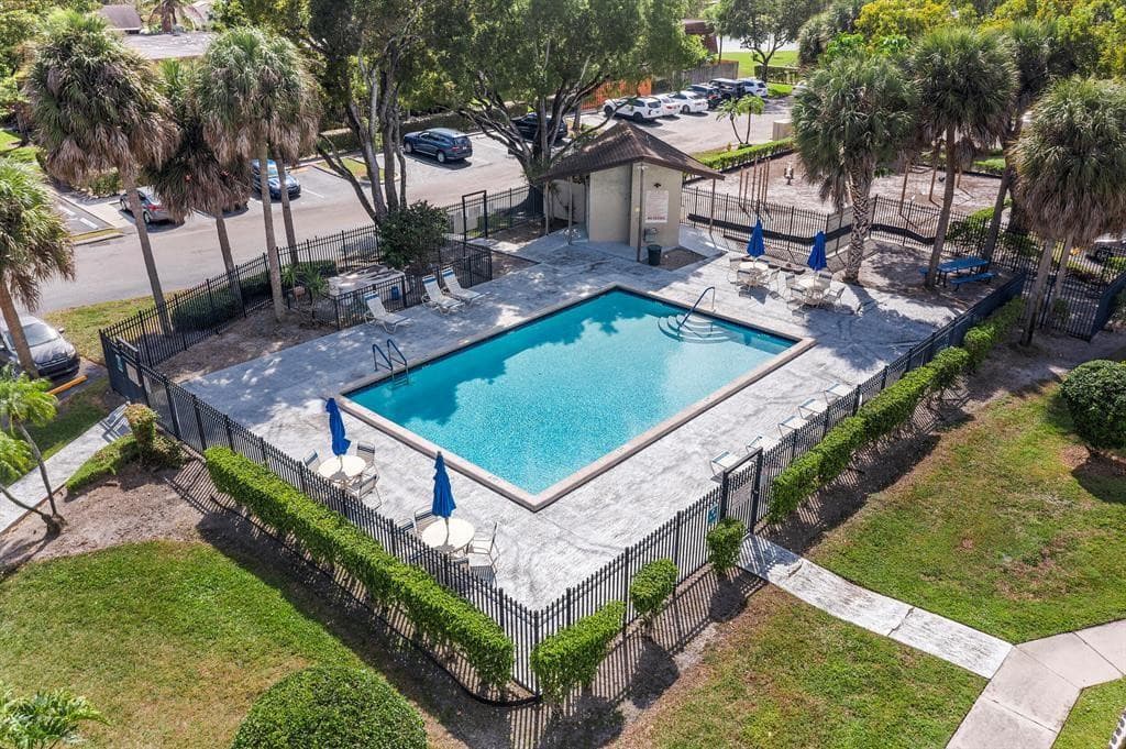 9444 NW 48th Street 9444, Sunrise, FL 33351 — photo 12 of 13
