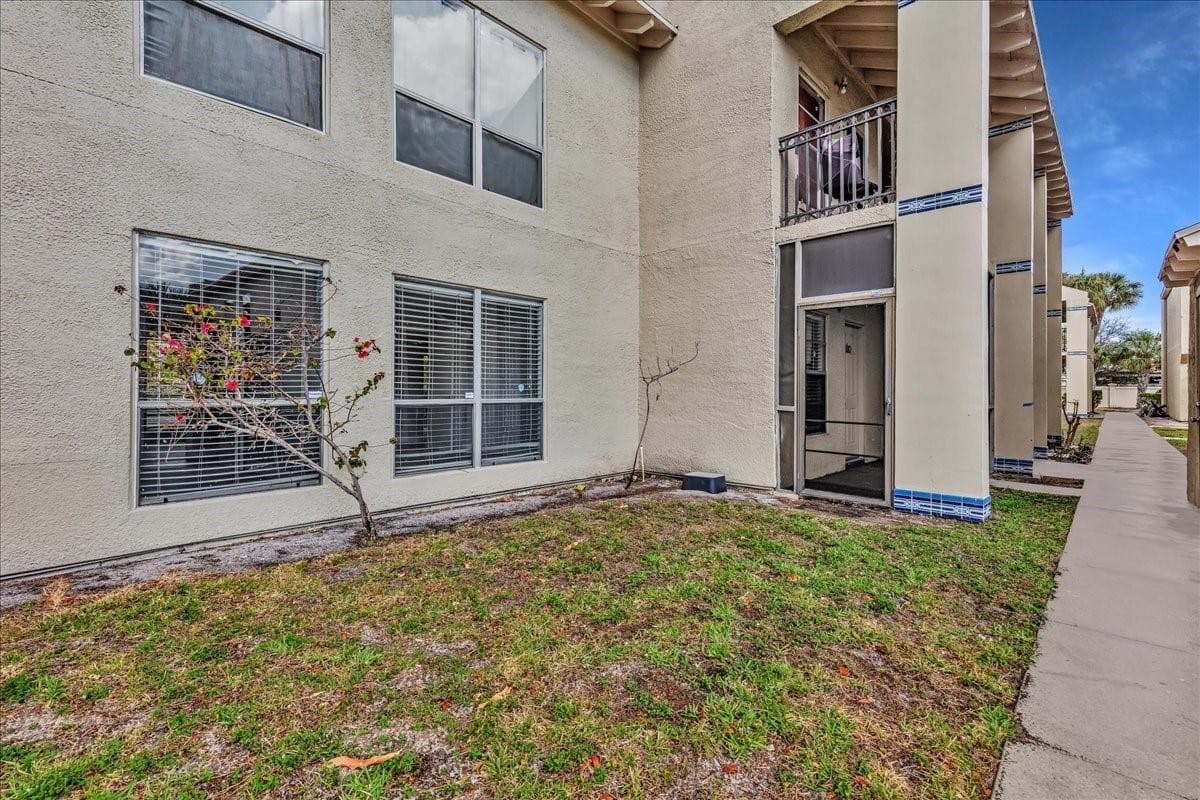 1500 N Congress Avenue C31, West Palm Beach, FL 33401 — photo 4 of 39