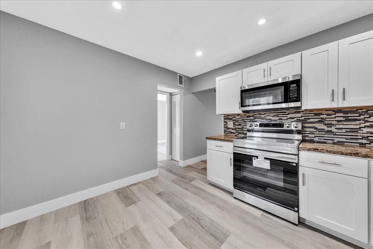 1500 N Congress Avenue C31, West Palm Beach, FL 33401 — photo 14 of 39