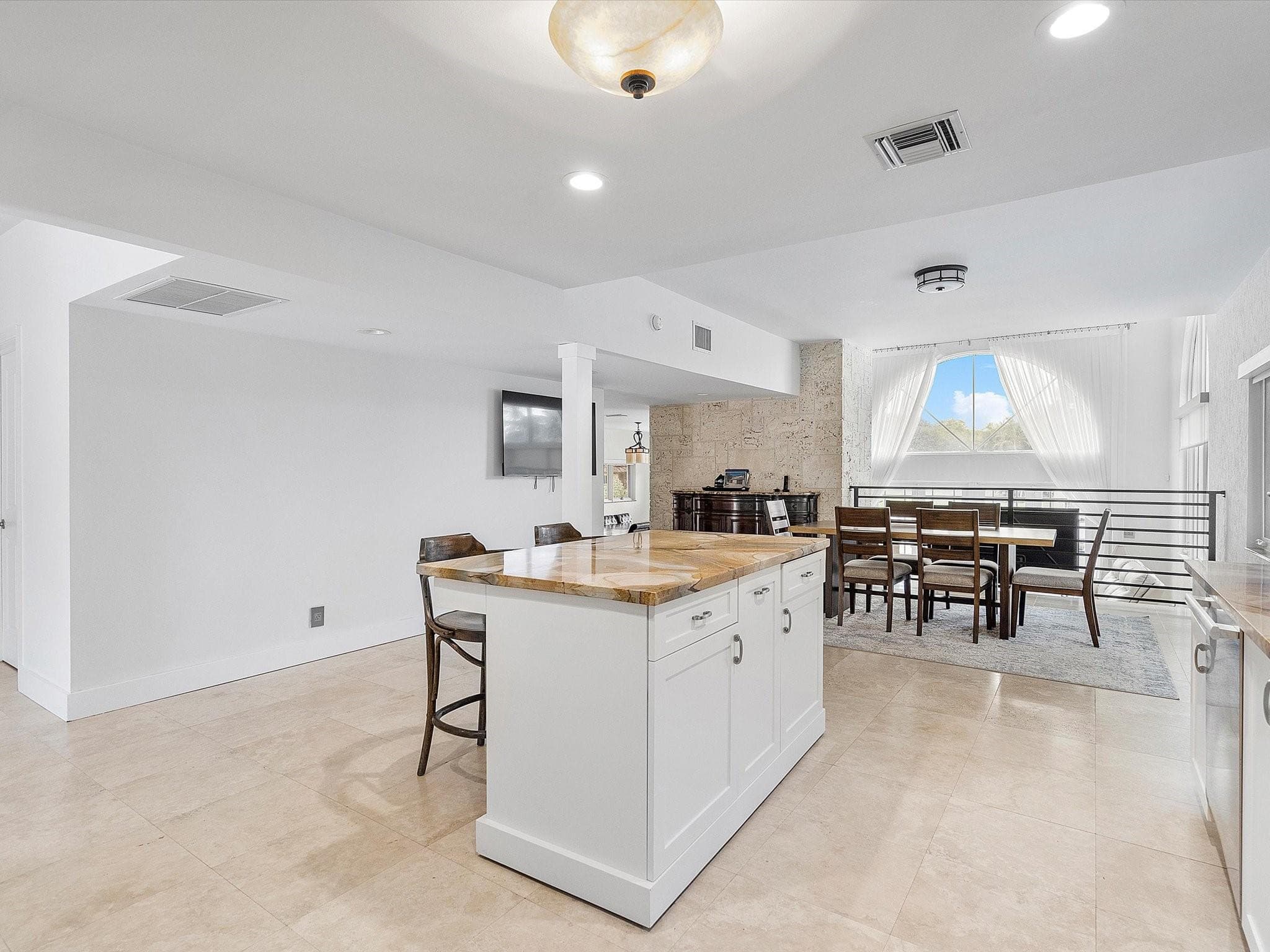 1421 Ponce De Leon, Fort Lauderdale, FL 33316 — photo 9 of 68