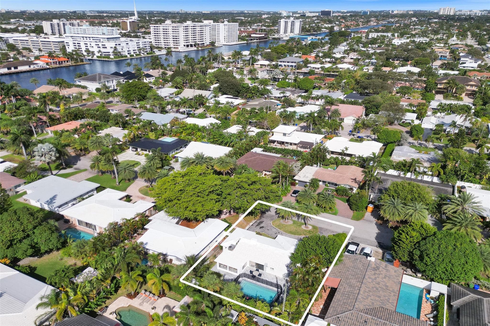 260 Allenwood Drive, Lauderdale-By-The-Sea, FL 33308 — photo 35 of 67
