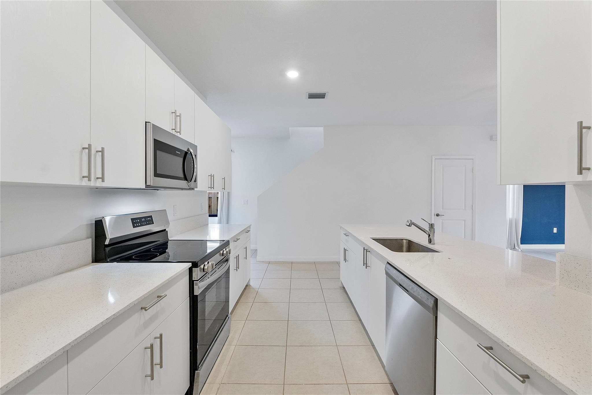 4973 Oakmont Drive 1, Dania Beach, FL 33312 — photo 9 of 47