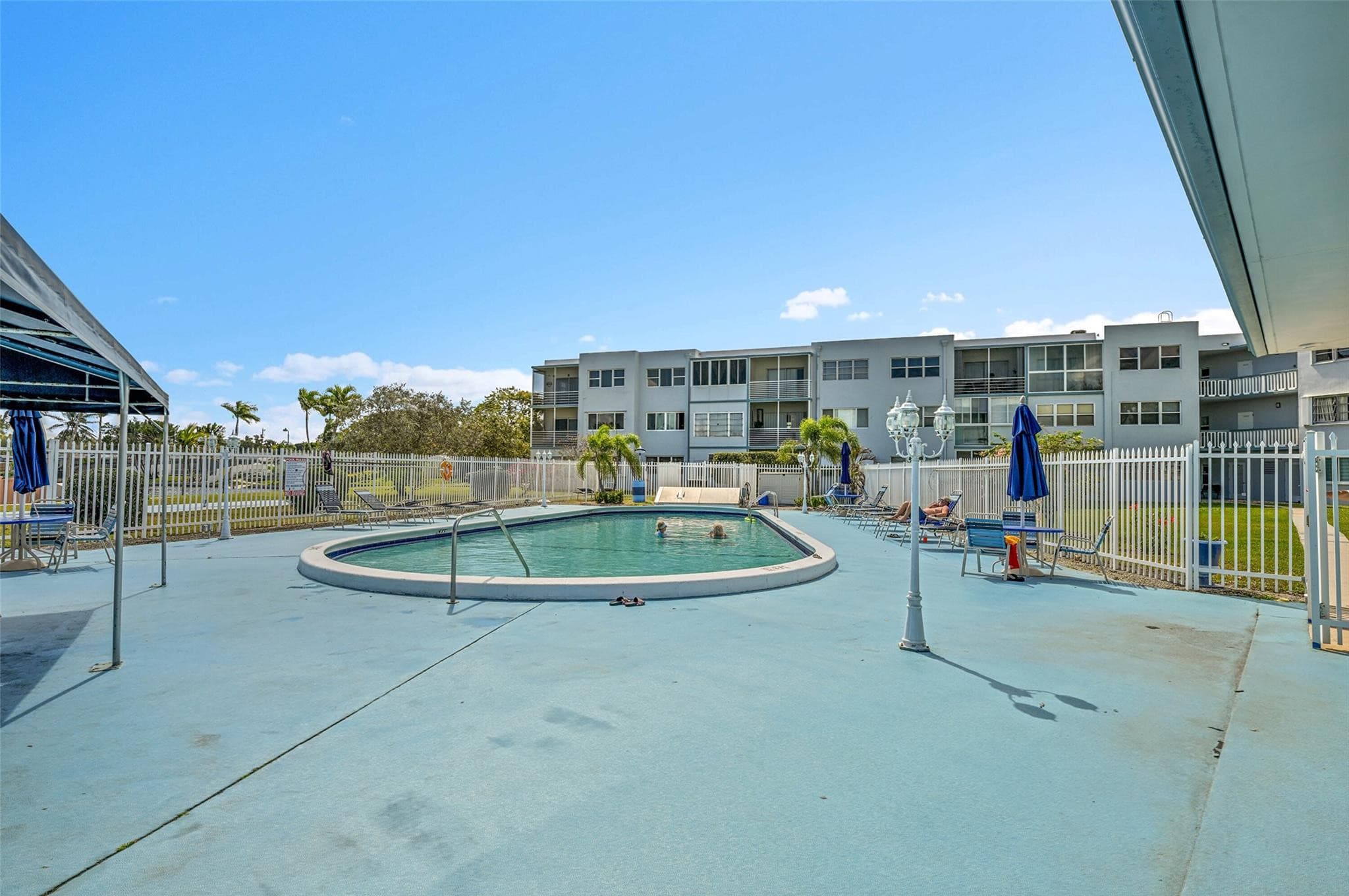 2223 Park Lane 302, Hollywood, FL 33021 — photo 24 of 27