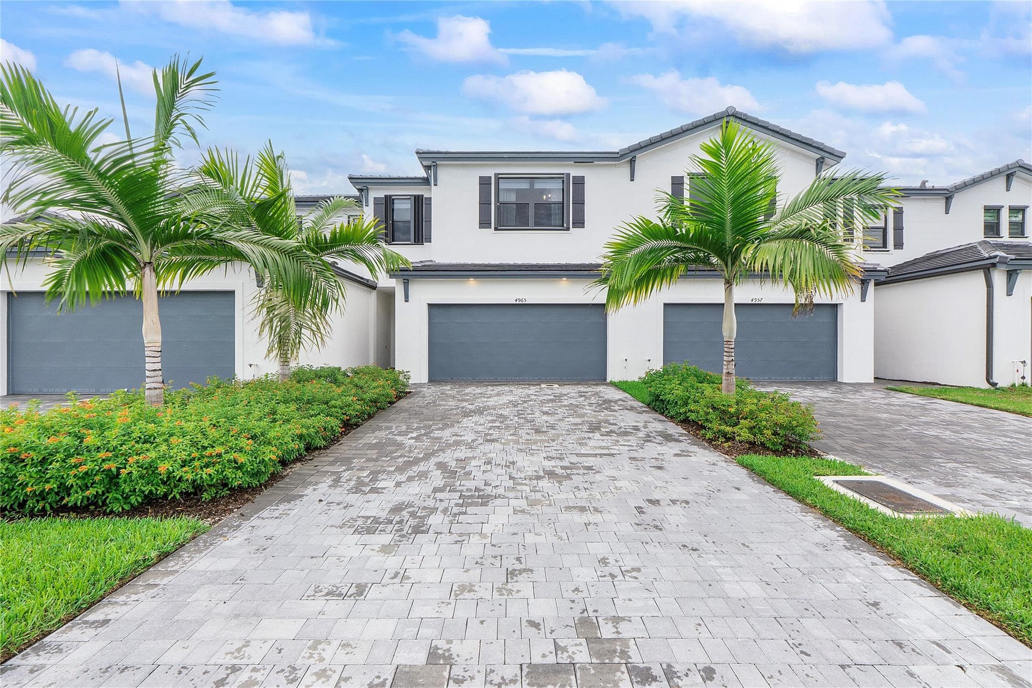 Townhouse in Dania Beach — photo 2 of 50