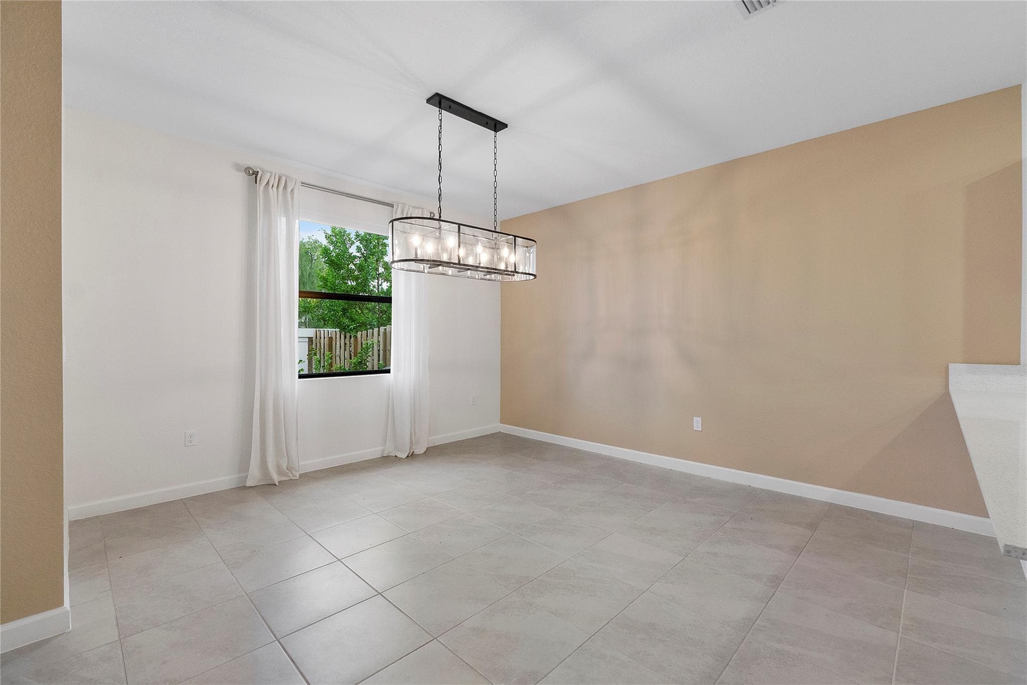 Townhouse in Dania Beach — photo 16 of 50