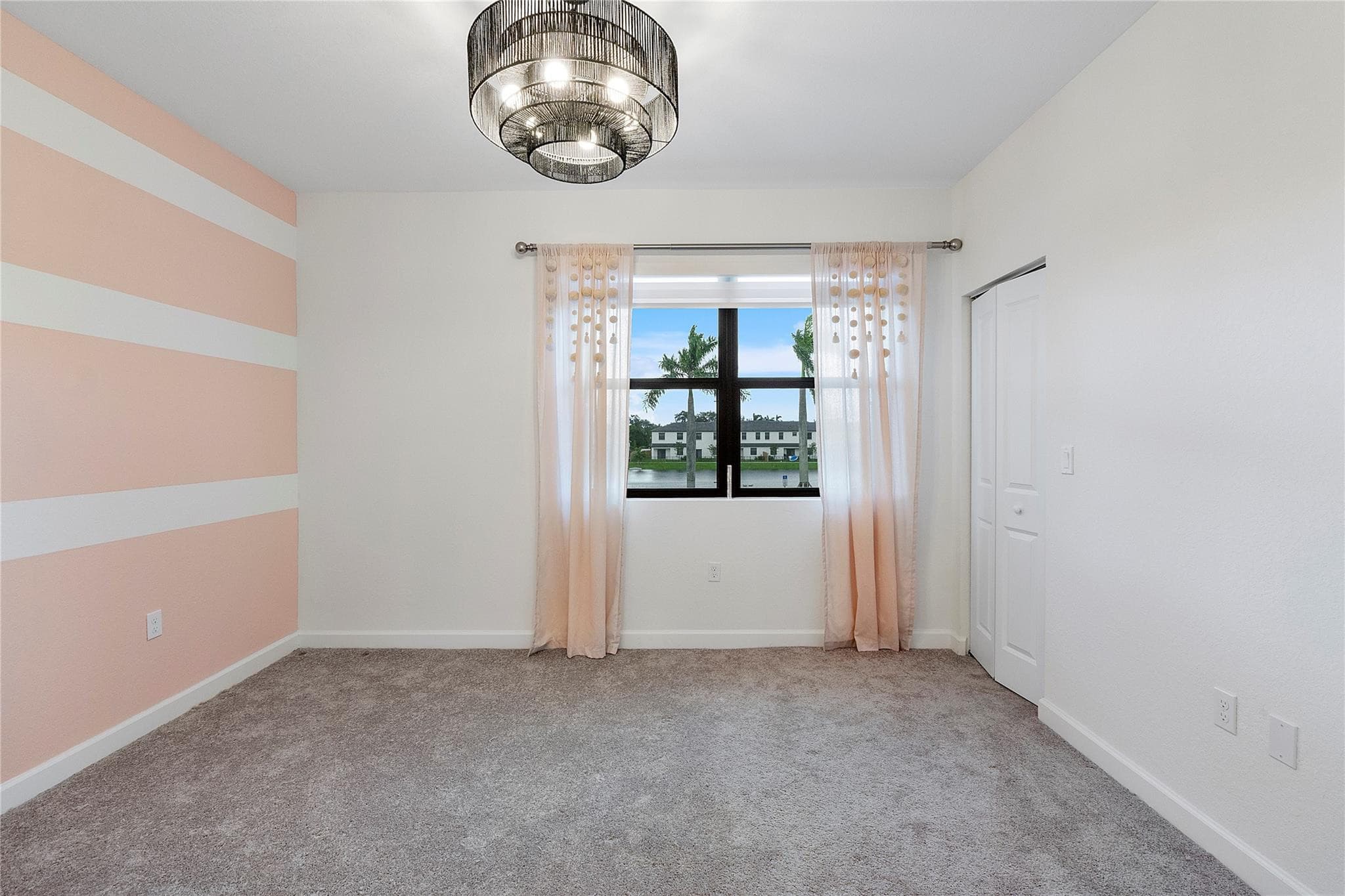 Townhouse in Dania Beach — photo 28 of 50