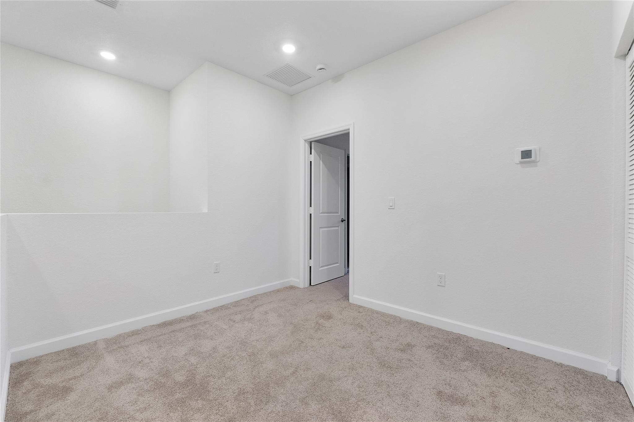 Townhouse in Dania Beach — photo 31 of 50
