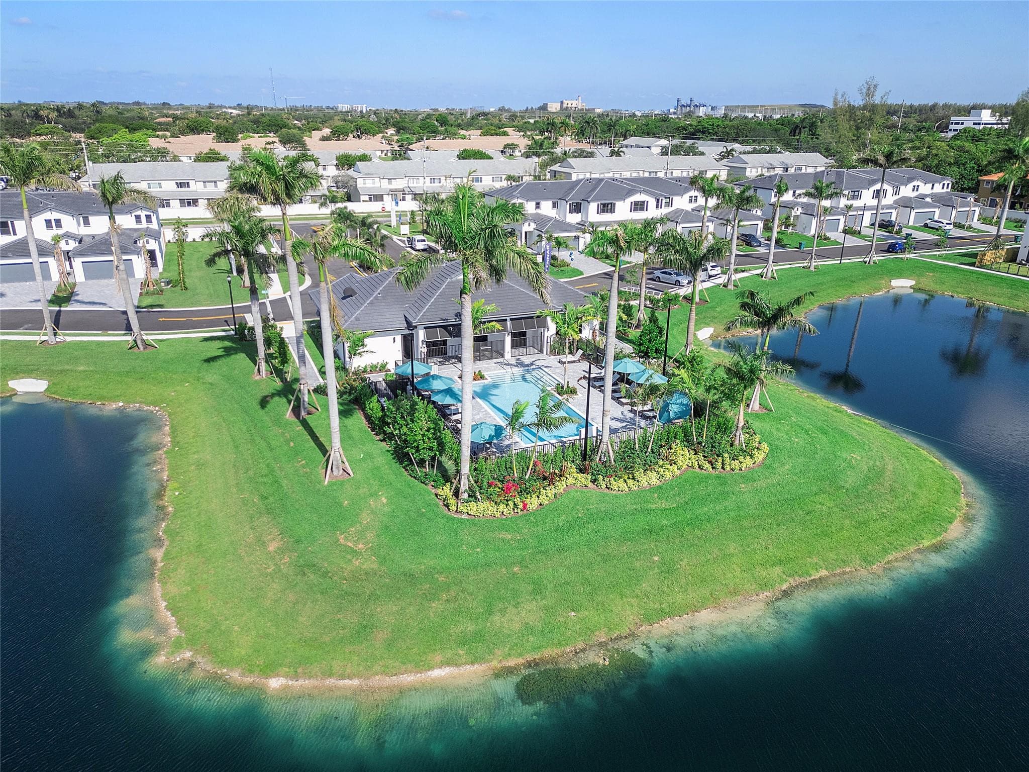 Townhouse in Dania Beach — photo 36 of 50