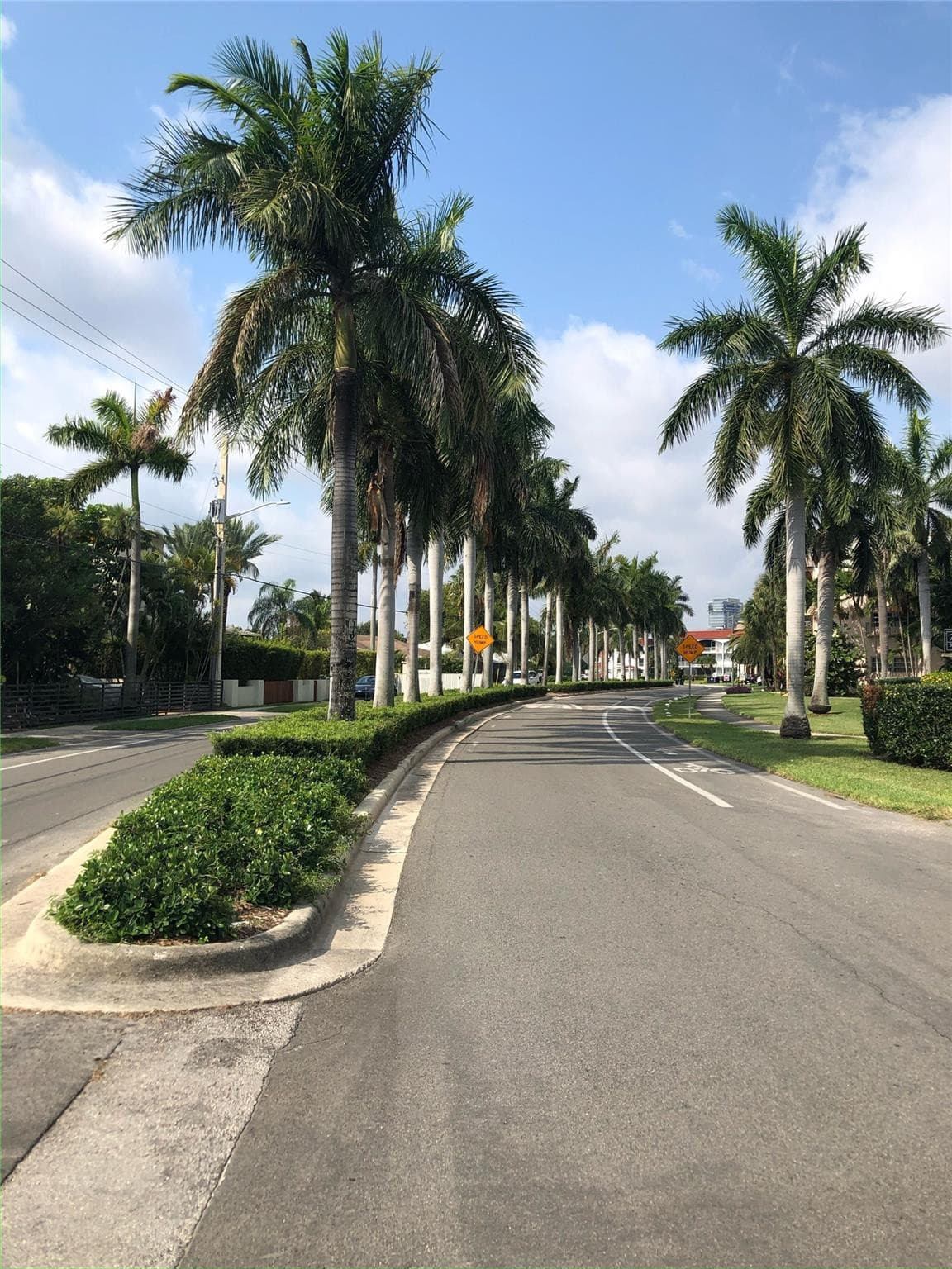 500 Layne Boulevard 18, Hallandale Beach, FL 33009 — photo 11 of 16