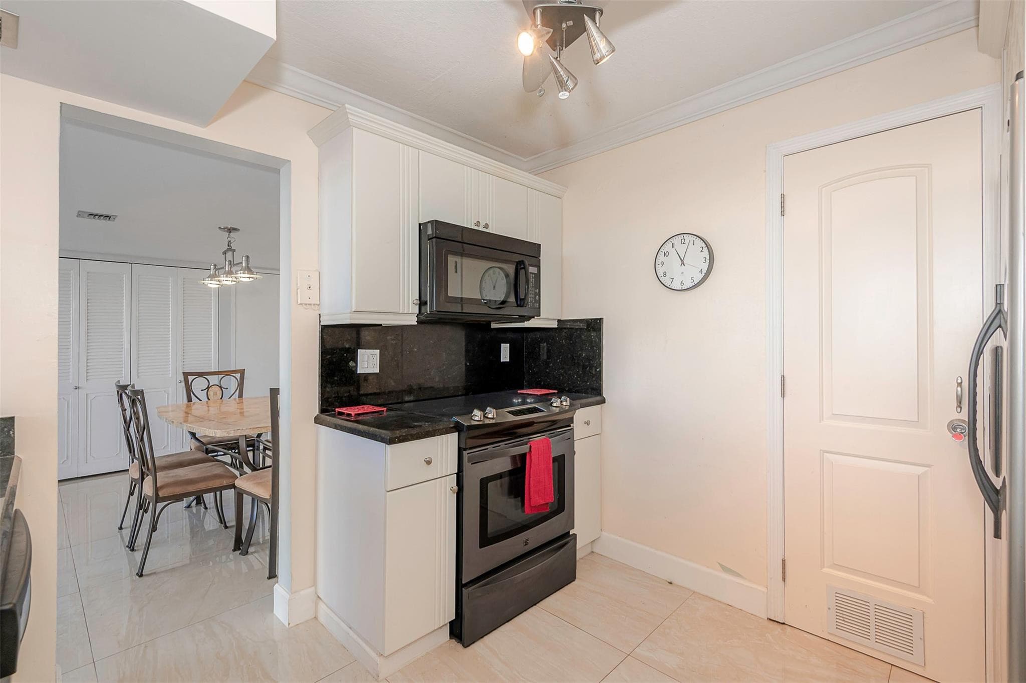 2017 S Ocean Drive 307, Hallandale Beach, FL 33009 — photo 14 of 32