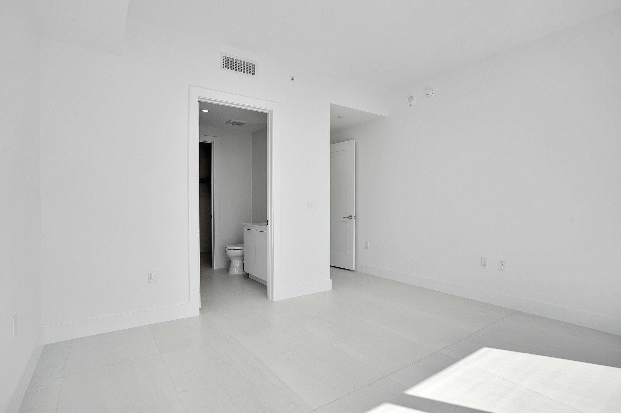 151 N Seabreeze Blv E-2501, Fort Lauderdale, FL 33304 — photo 44 of 76