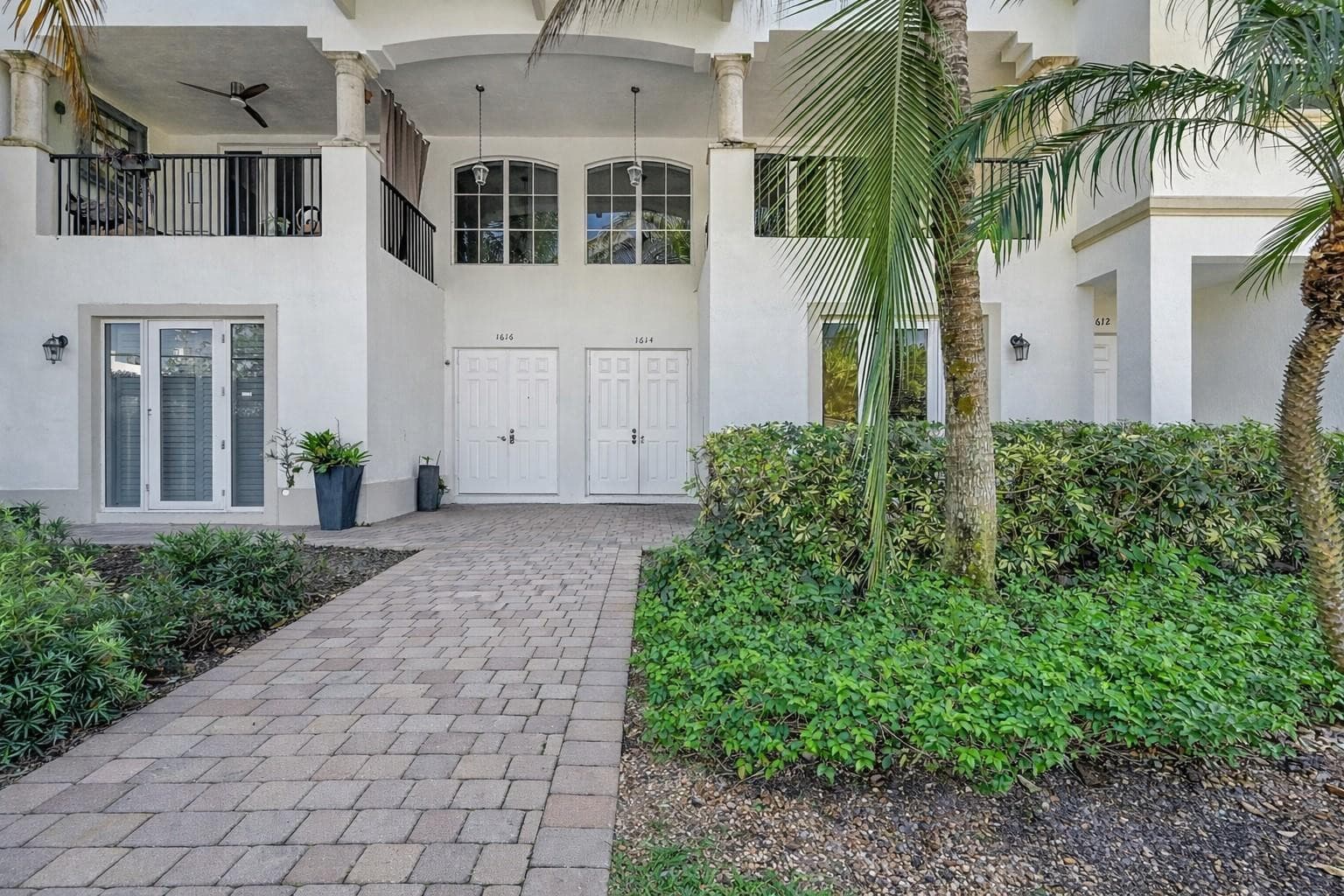 1614 NE 9th Street, Fort Lauderdale, FL 33304 — photo 1 of 31