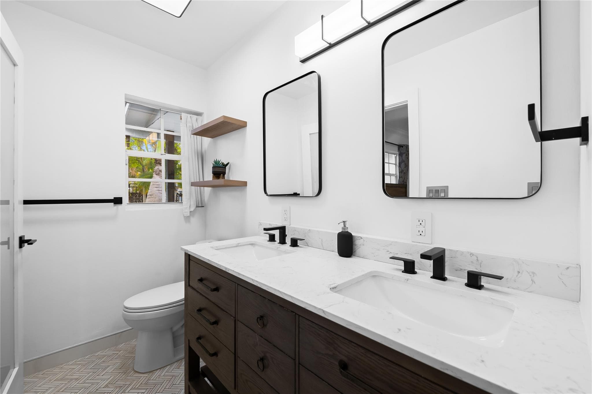 530 SW 11th Avenue, Fort Lauderdale, FL 33312 — photo 22 of 45