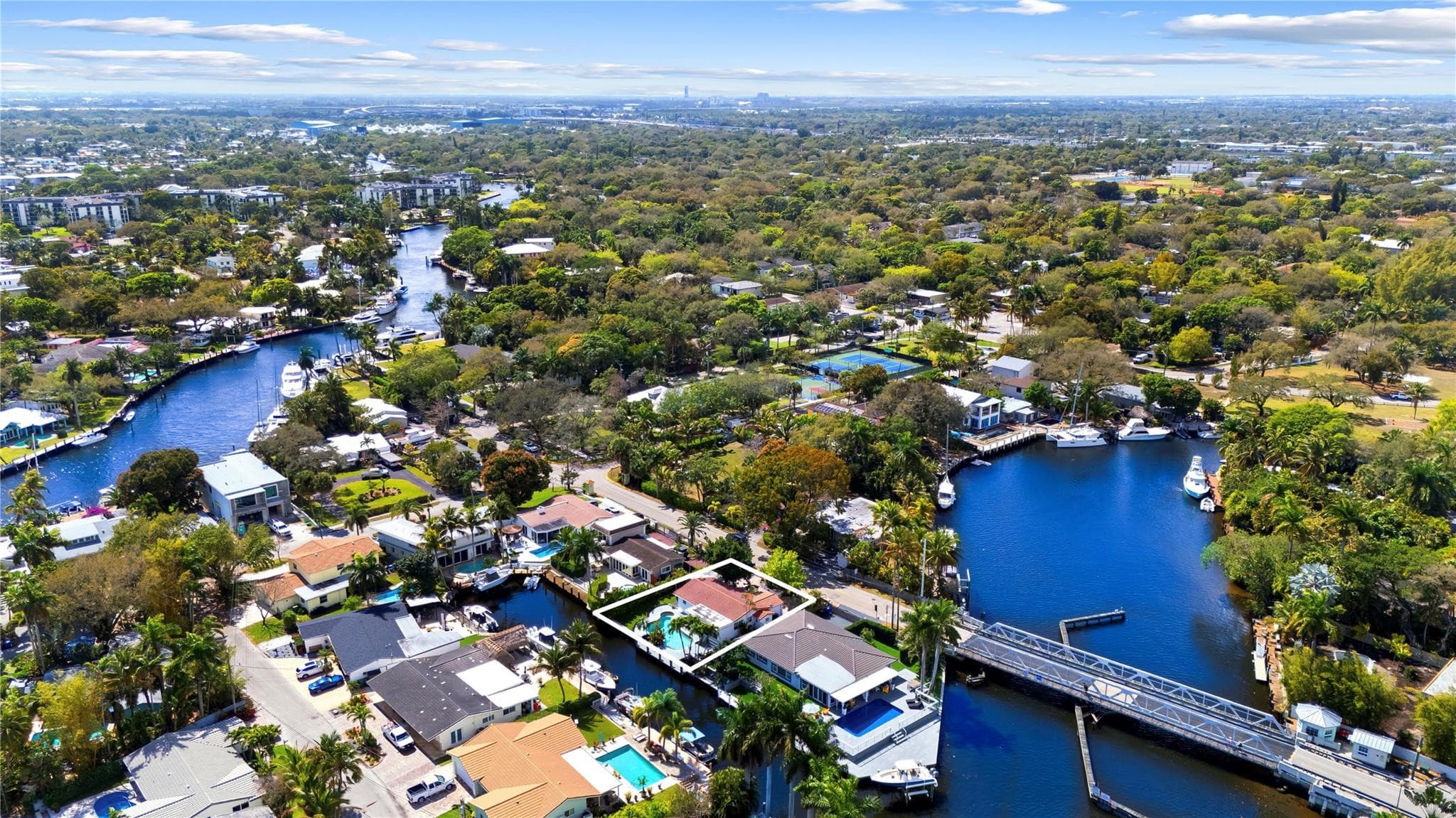530 SW 11th Avenue, Fort Lauderdale, FL 33312 — photo 42 of 45