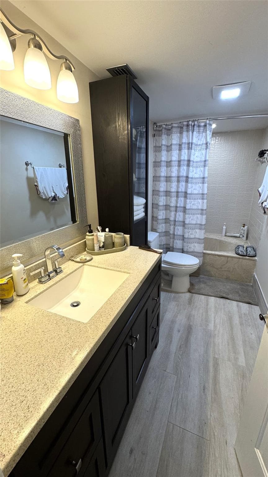 2200 S Cypress Bend Drive 905, Pompano Beach, FL 33069 — photo 21 of 25