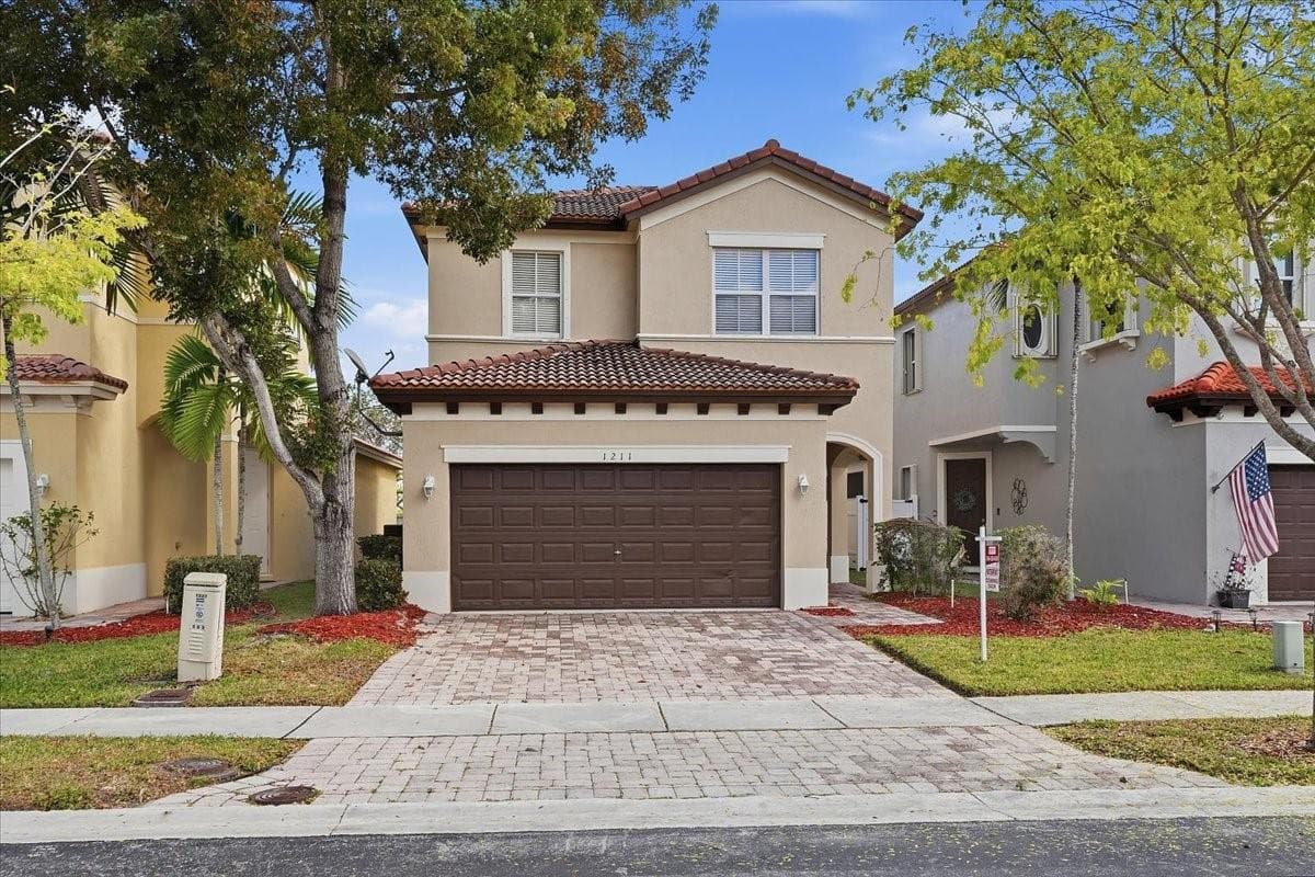 1211 NE 40th Road, Homestead, FL 33033 — photo 4 of 35