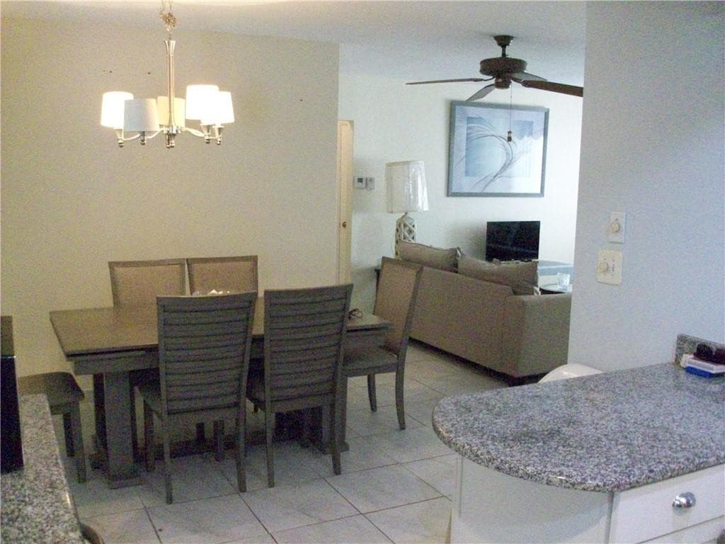 5039 NW 42 Street, Lauderdale Lakes, FL 33319 — photo 6 of 38