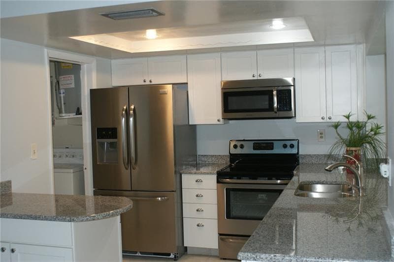 5039 NW 42 Street, Lauderdale Lakes, FL 33319 — photo 27 of 38