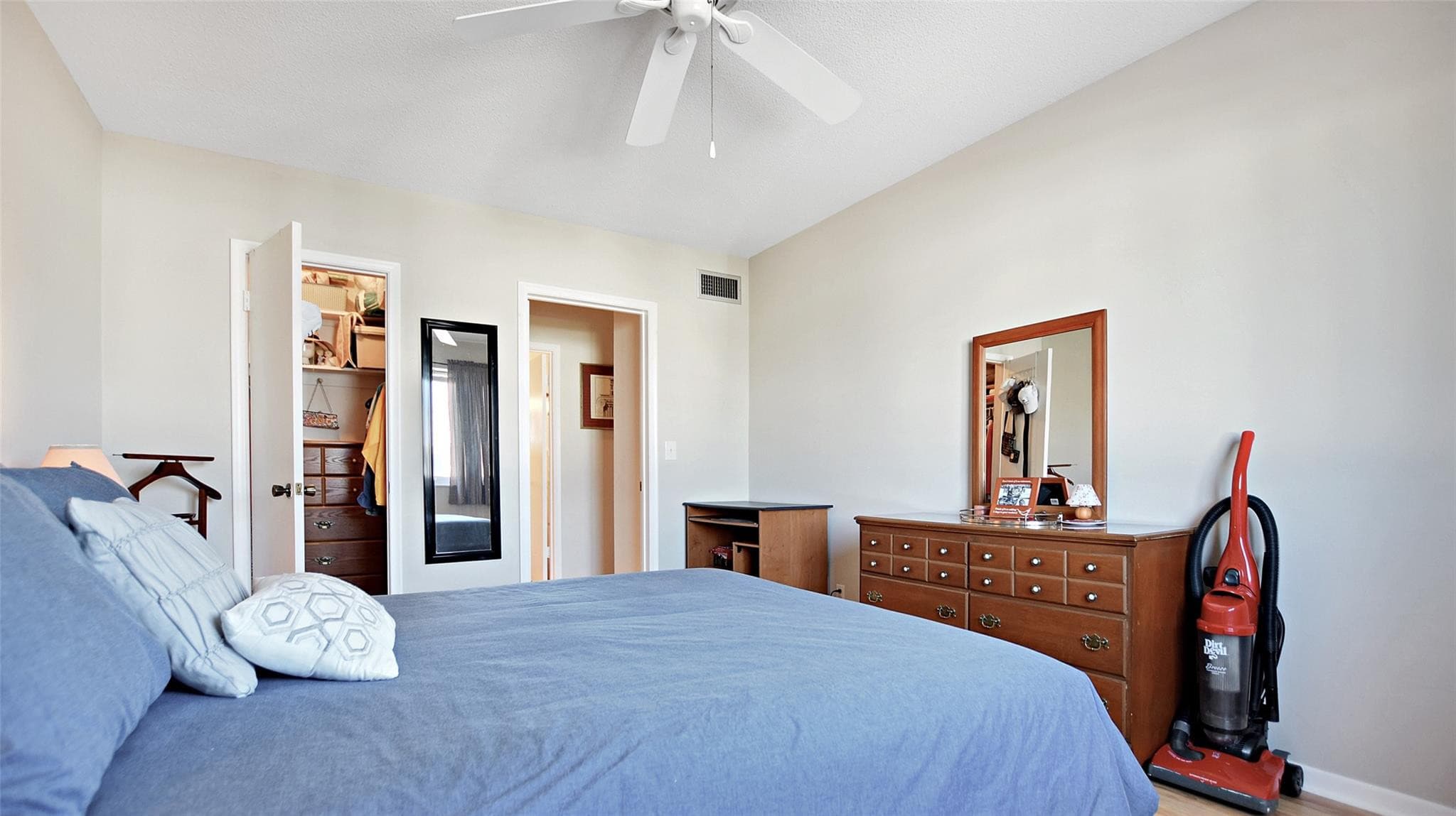 6263 NE 19th Avenue 923, Fort Lauderdale, FL 33308 — photo 12 of 18